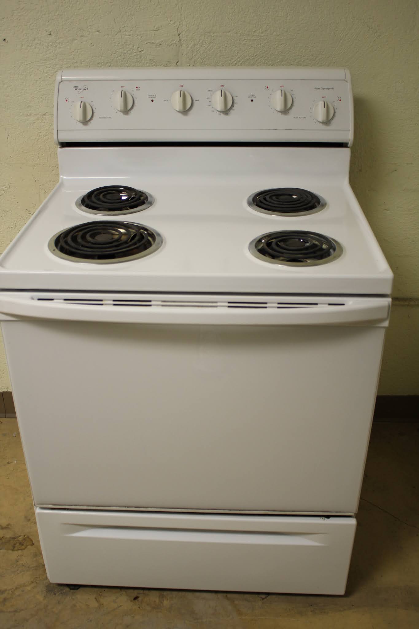 White Whirlpool Stove for Sale in Phoenix, AZ Arizona Used Appliances