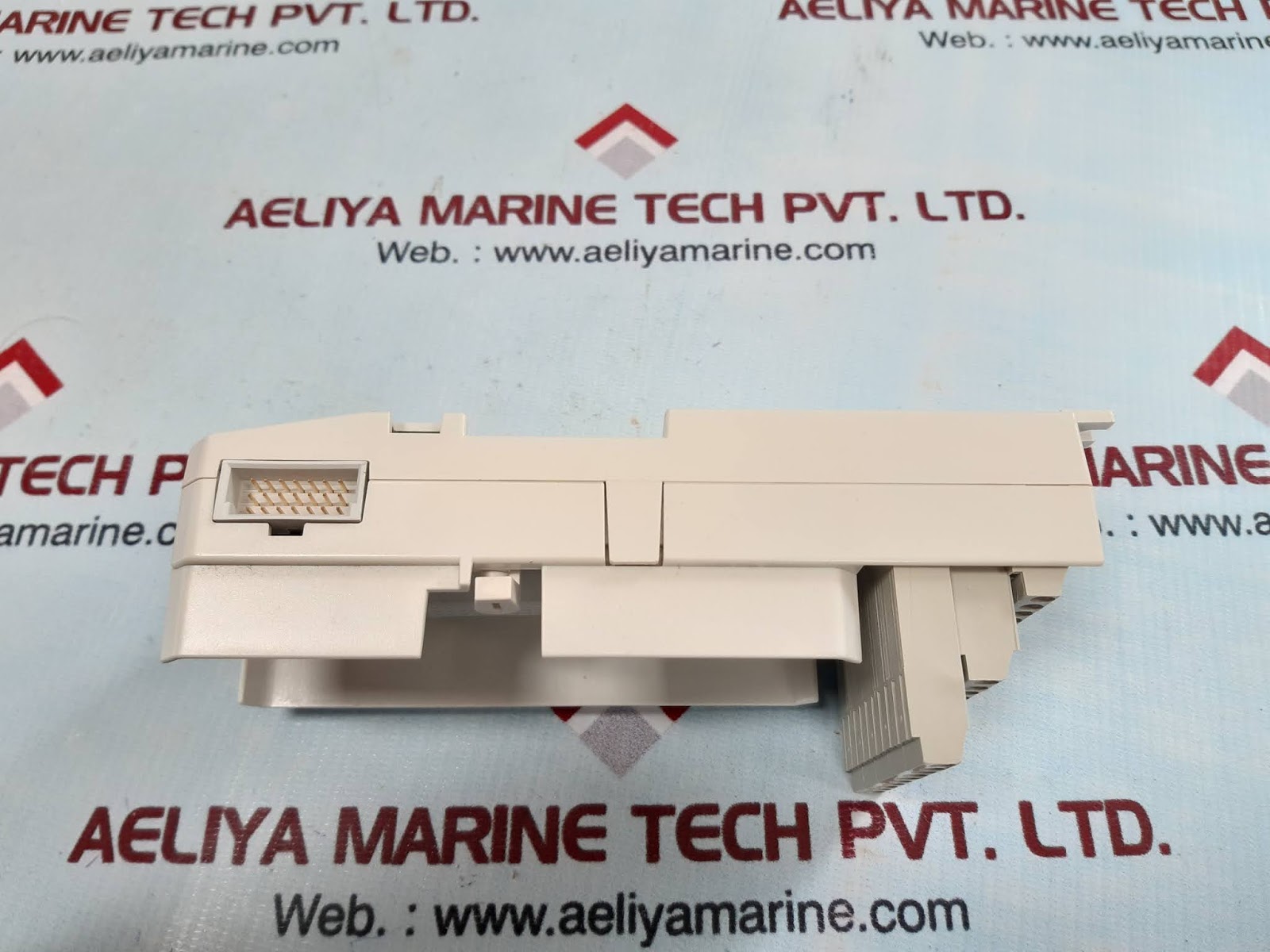 ABB S800 I/O MODULE TU810V1 3BSE013230R1 Aeliya Marine