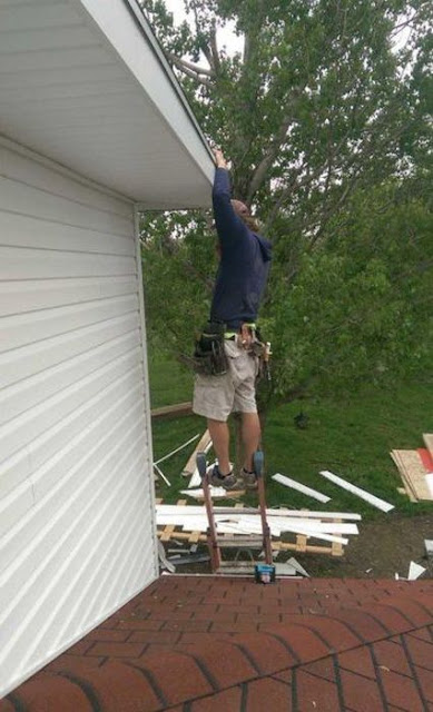 Inilah 10 Orang Aneh Dan Misterius yang Melakukan Hal Paling Bodoh