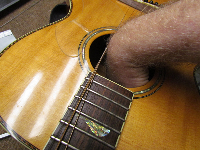 Takoma PK30 Guitar Preamp Repair and Pickguard Removal (Pt 2 of 2) Crawls Backward (When Alarmed)