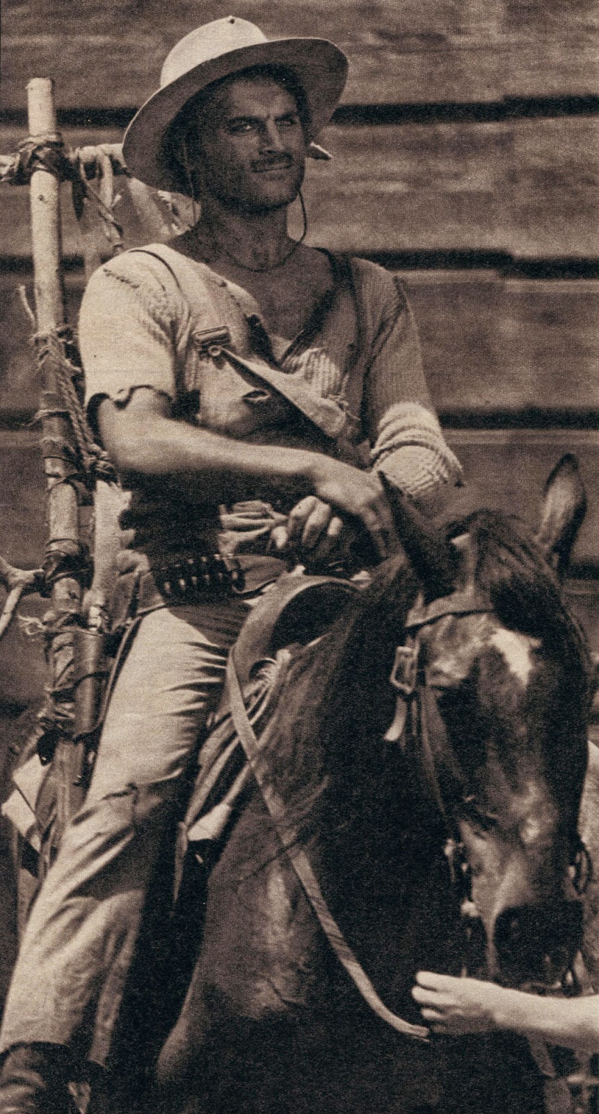 MON NOM EST PERSONNE LES IMAGES DU WESTERN SPAGHETTI. TERENCE HILL/ BUD SPENCER "BOX OFFICE".