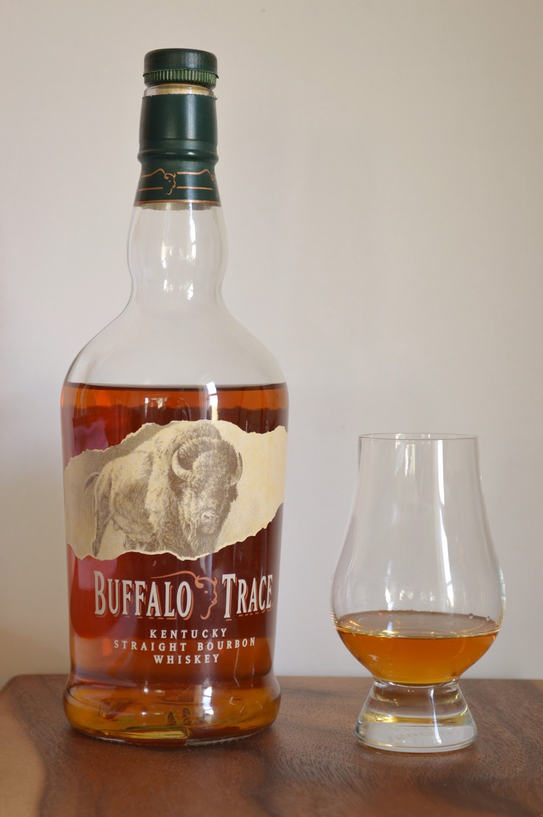 Review] Trace Kentucky Straight 40% Buffalo Bourbon -
