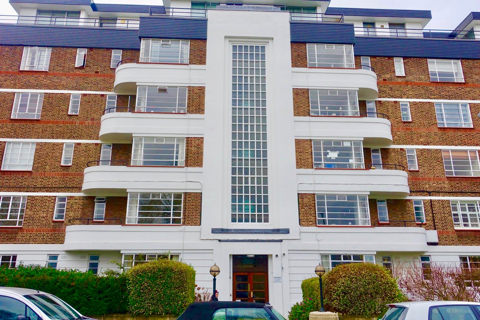 Adrian Yekkes Picture Post 67 Hightrees House, Classic Art Deco in