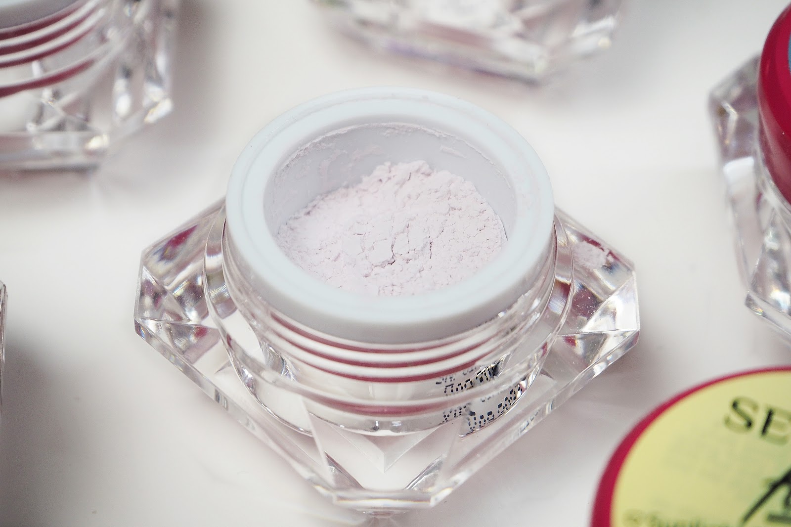 SEMILAC FLASH SUNLIGHT EFFECT ŚWIATŁOCZUŁE PYŁKI, KTÓRE ZMIENIAJĄ