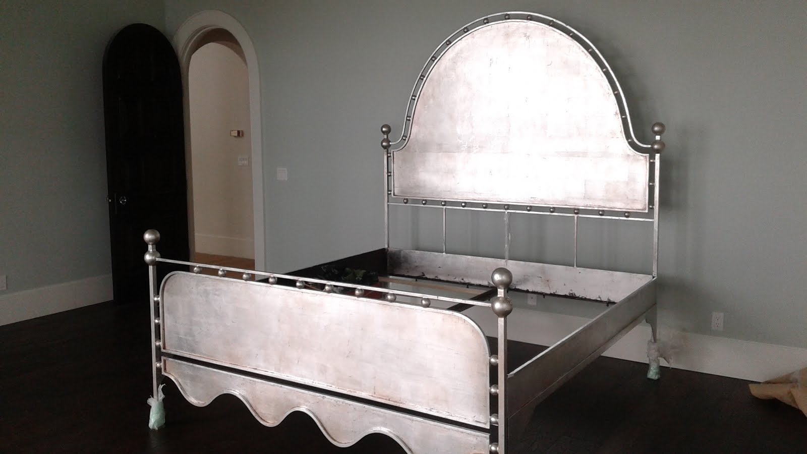 Silver Leaf Bed