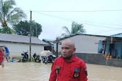 Pemuda Batak Bersatu (PBB) Kota Batam Mengevakuasi Korban Banjir