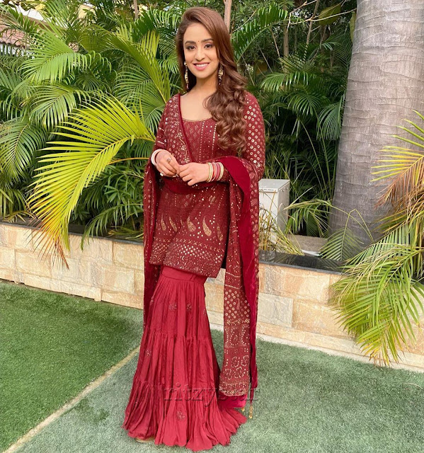 Musskan Sethi Gorgeous In Red Salwar - Social Media Latest Images