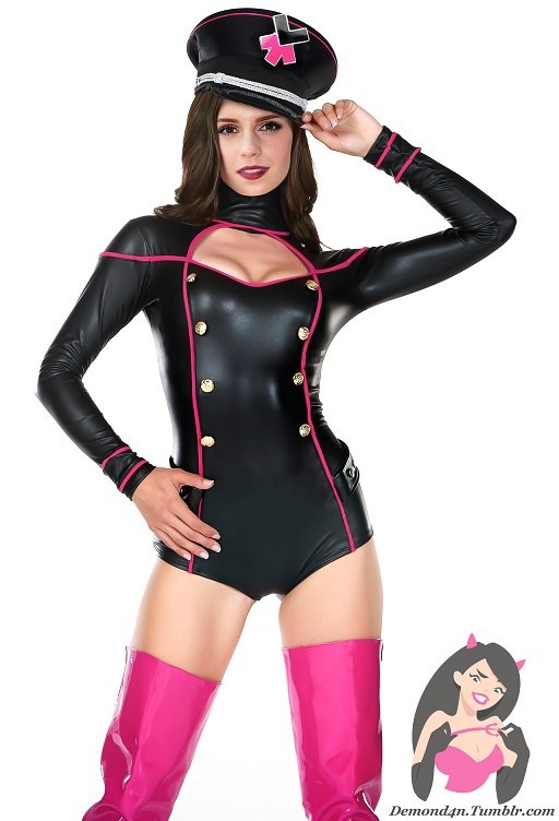 Emma Watson seducing Lingerie Photos Emma Watson seducing Lingerie Photos