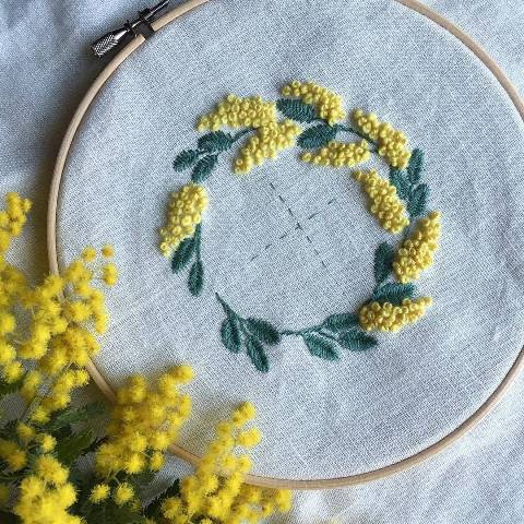 Thêu hoa bằng mũi thêu sa hạt - Hình 2