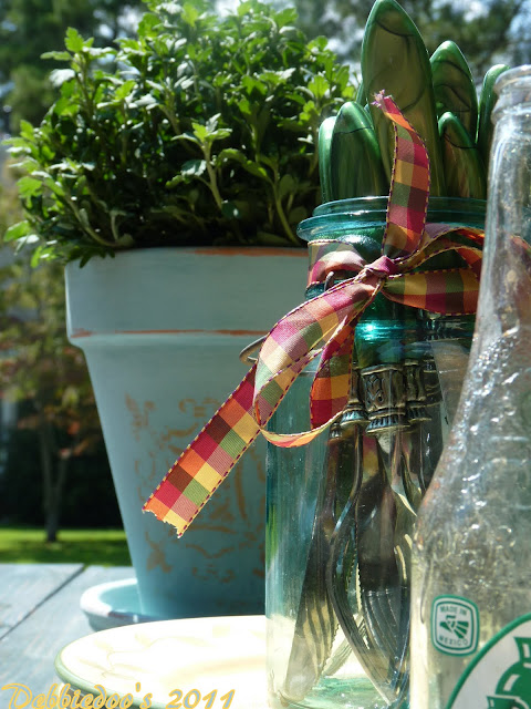  Chalk paint, terra cotta pots, MUMS the word!