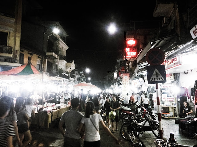 vietnam, travelling, Hanoi, Old Quarter, Old Quarter Hanoi, Car Free Day, Hanoi Night Market, Night market,