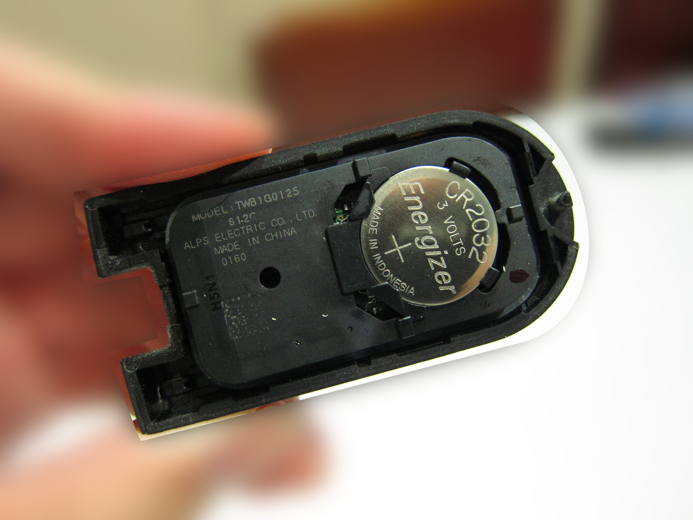 Perodua Bezza Smart entry key  Battery Replacement