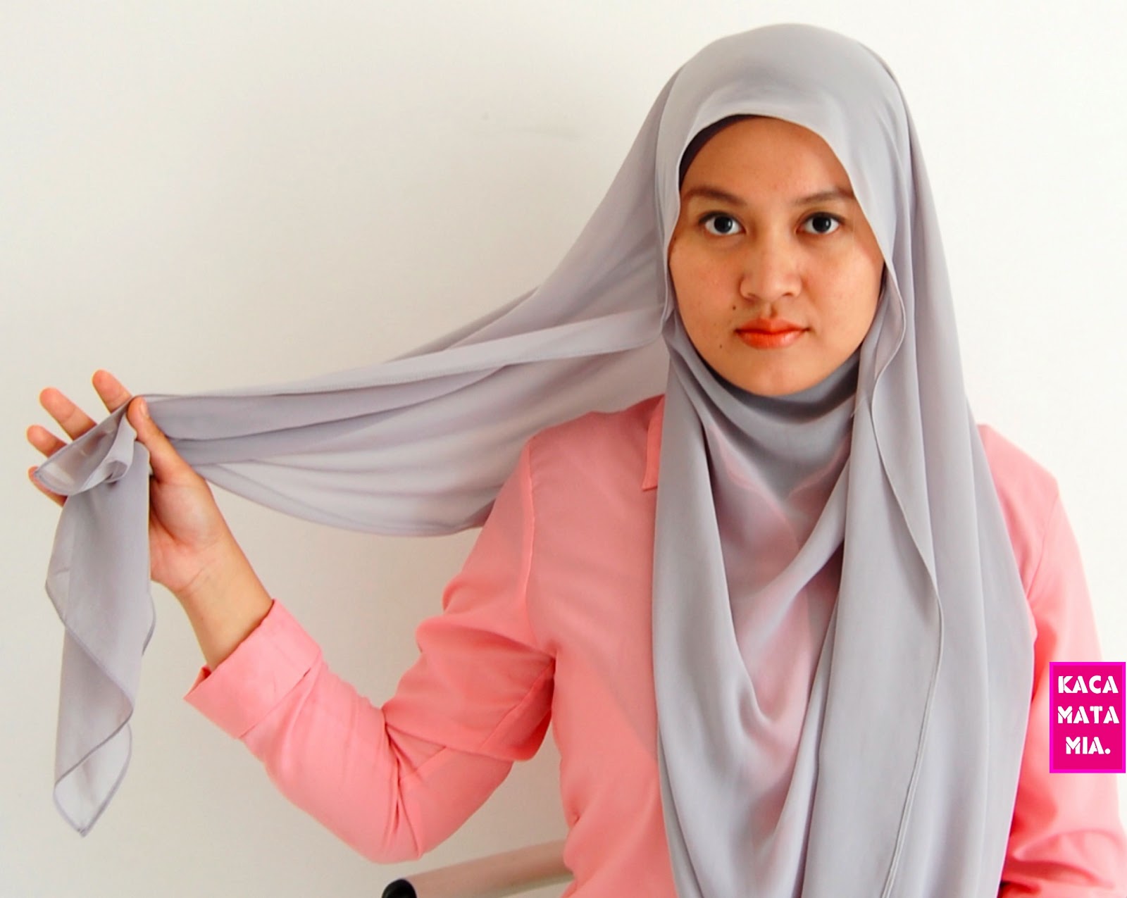 почему снимают хиджаб. смешной хиджаб. одежда мусульманок на лицо. Boushra almutawakel. хиджаб vs никаб.