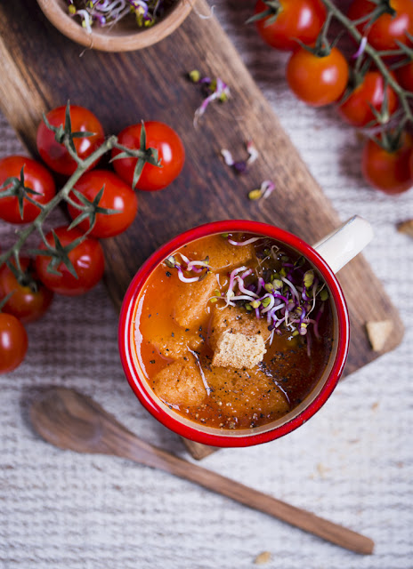 szybka zupa pomidorowa