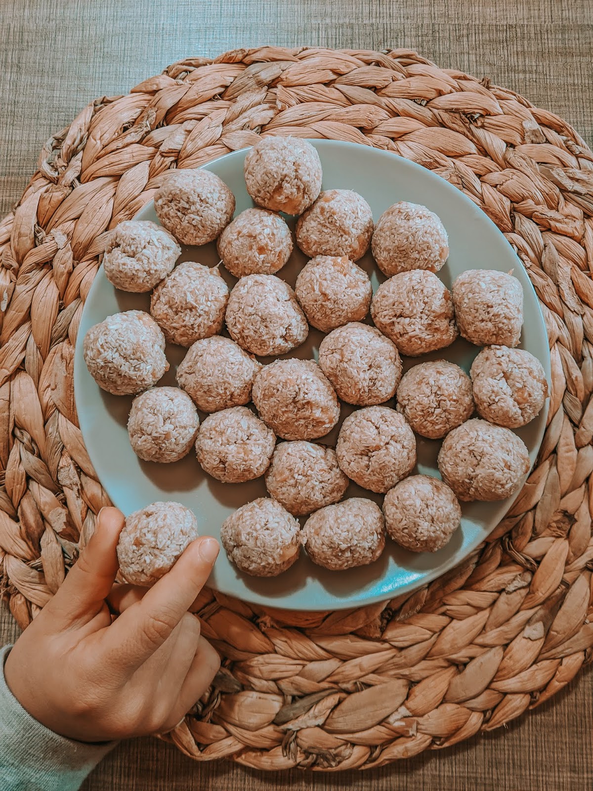 Candida diet food Gluten & sugar free banana bread and balls