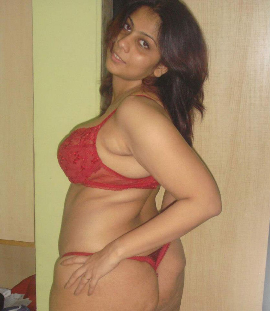 Red Bikini Moti Gand Wali Xxx Porn Bhabhi Chudai Women