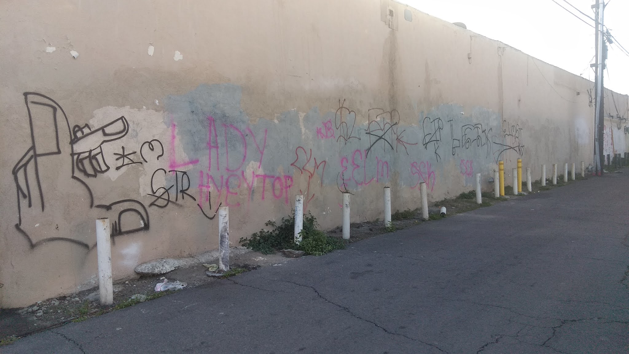 blood gangs graffiti Elm street piru ( ESP , compton )