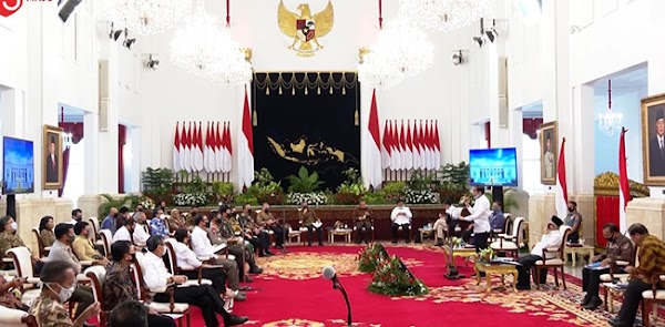 Para Menteri Tidak Punya Sense Of Crisis, Jokowi Kepikiran Rombak Kabinet