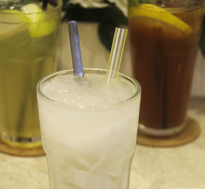 Cara Membuat Es Nutrijel Kelapa Muda Imitasi Di Rumah - PernahSukses.com