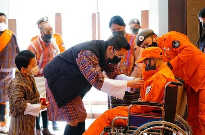 King Jigme Khesar Namgyel Wangchuck, accompanied by Queen Jetsun Pema and the Crown Prince, visited the Desuung Club House