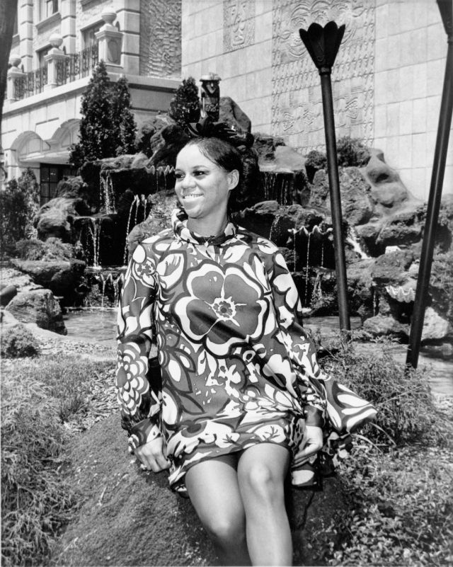 The Supremes&rsquo; Tragedy: 30 Vintage Photos of Florence Ballard During Her