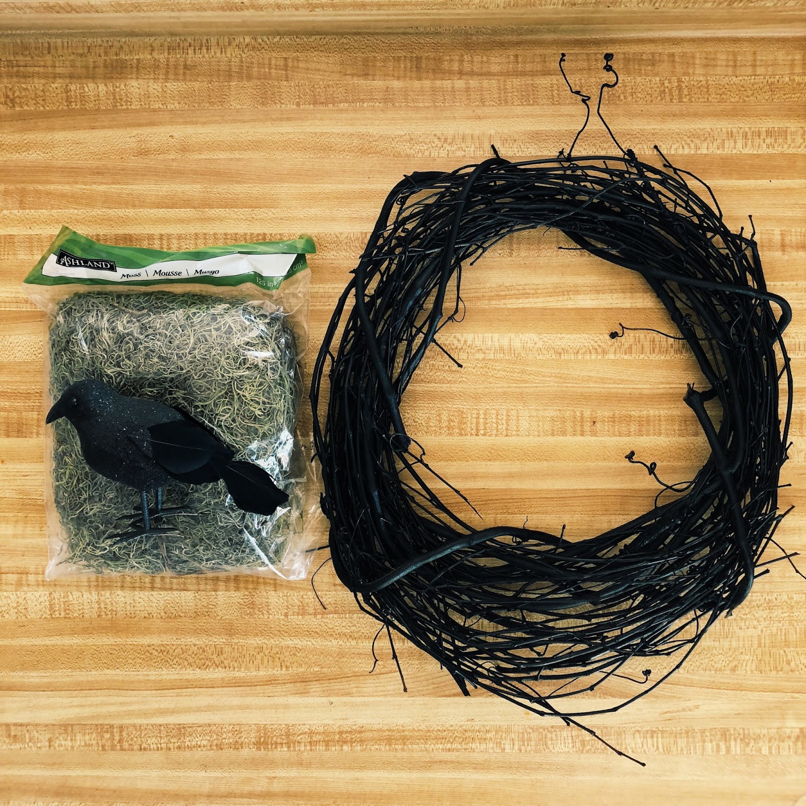 Easy Halloween Raven Wreath