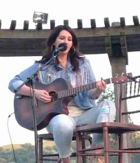 Mallary Hope - Me Video Watch Mallary Hope's 'Me' Video