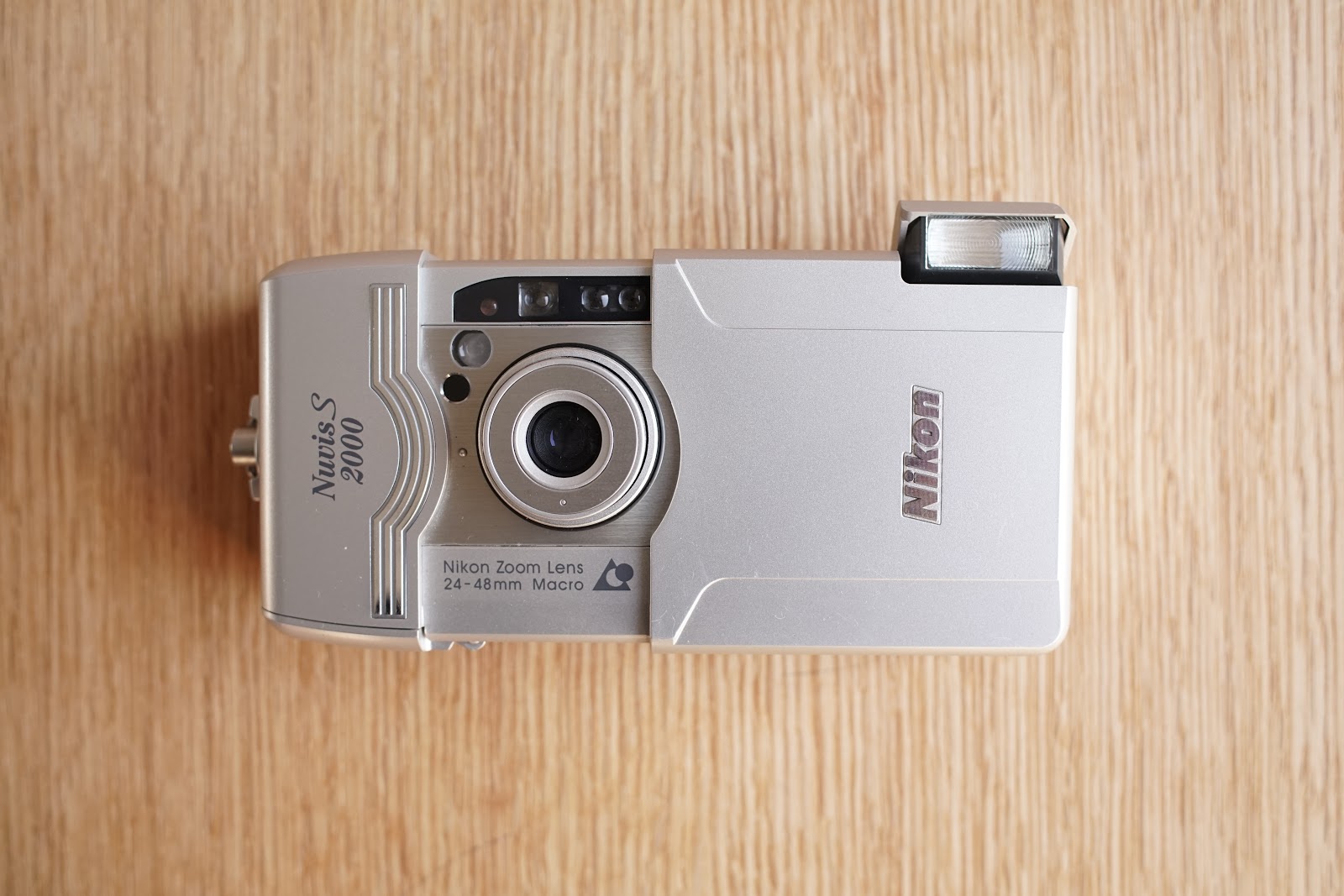 Nikon Nuvis S 2000 APS Camera