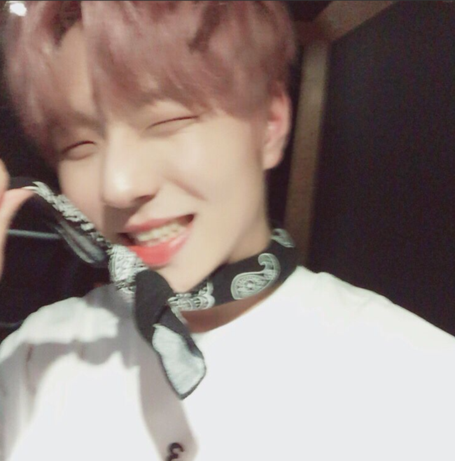 내기준 웃을때 눈웃음이 귀여운 남돌 | 인스티즈