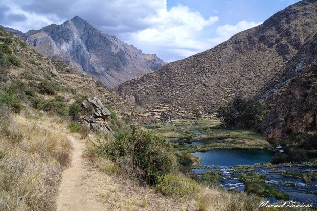 Scendendo verso il fiume Scendendo verso il fiume