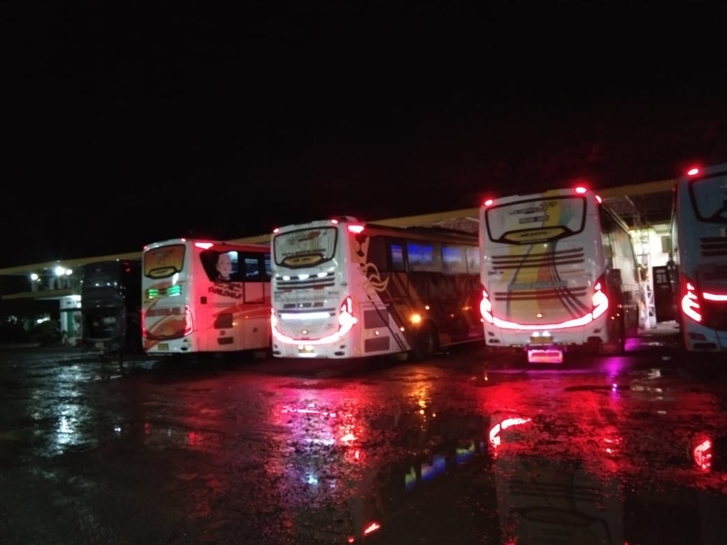 Petualangan Malam: Menjelajahi Rute Bus Jakarta-Wonosobo yang Memukau