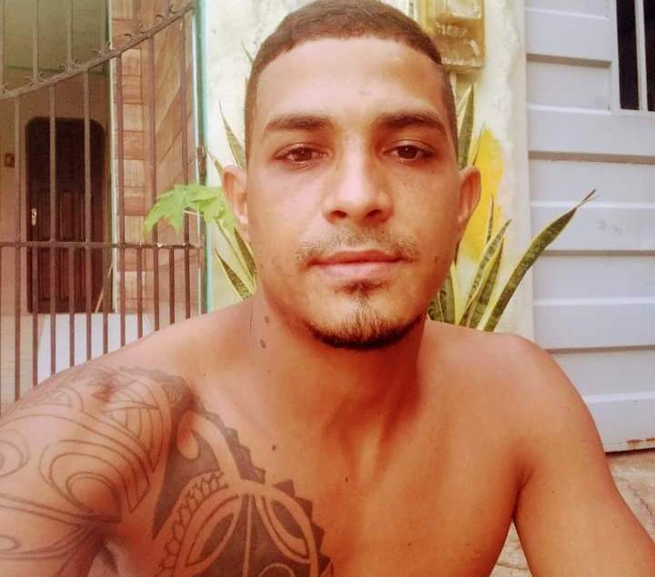 Homem é morto a tiros no Bairro do Socorro em Juazeiro do Norte Homem é morto a tiros no Bairro do Socorro em Juazeiro do Norte