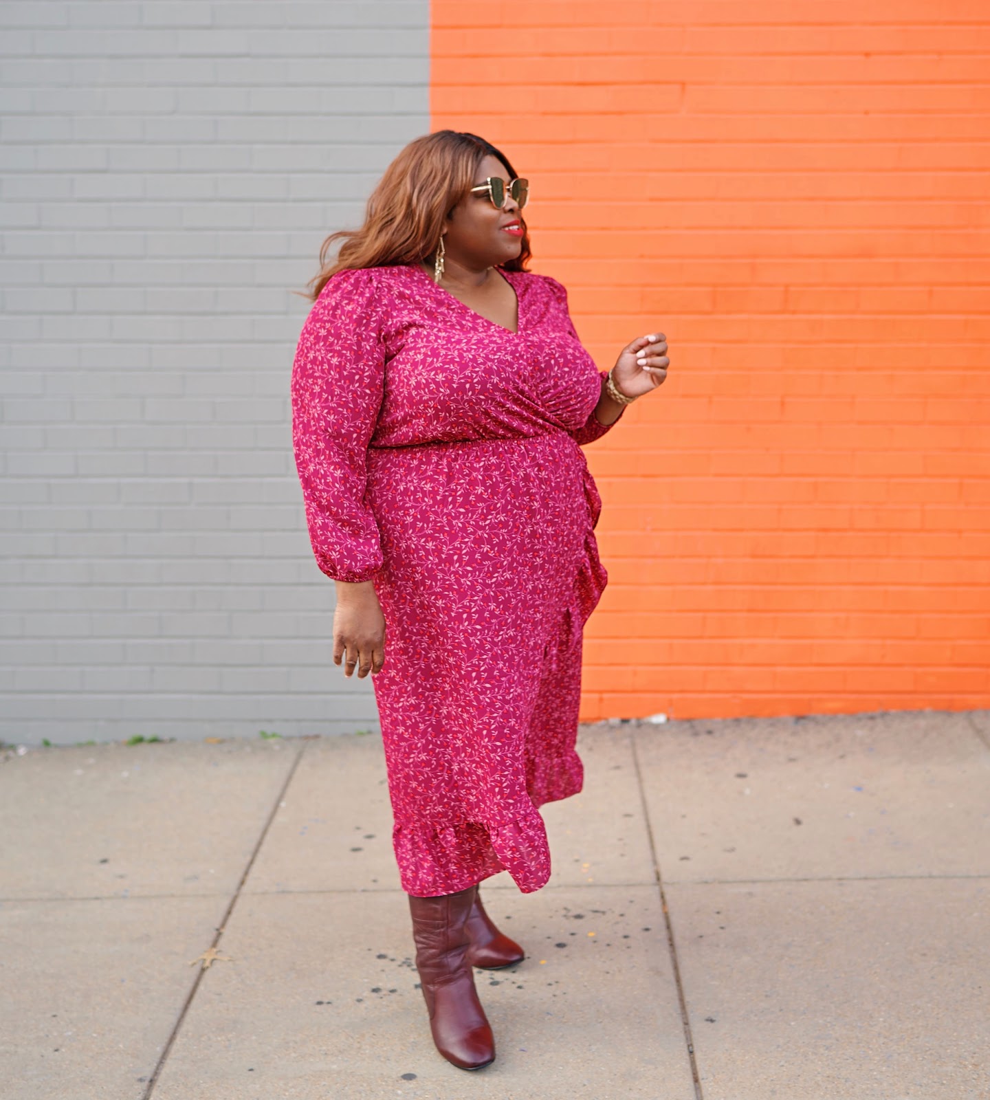 plus size dress with knee high boots