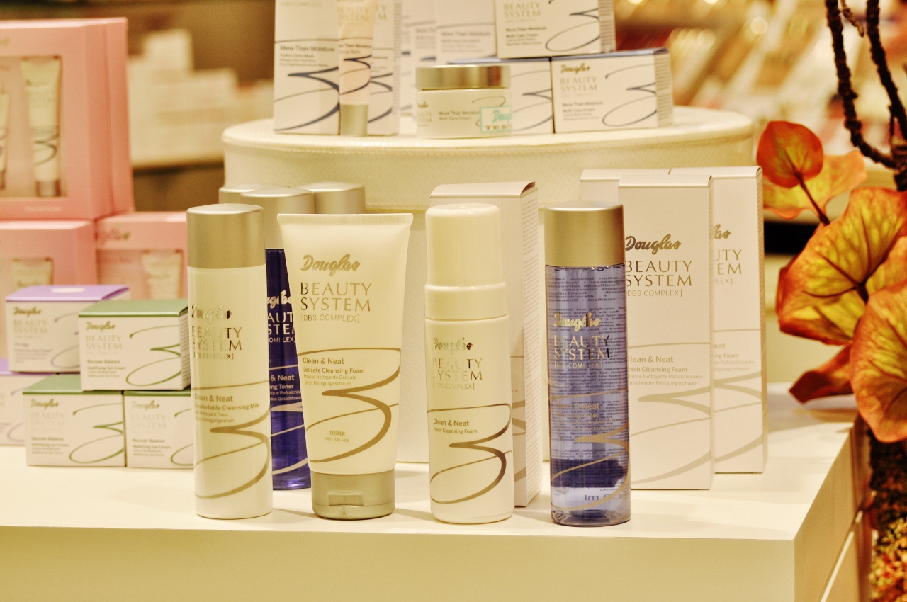Douglas, Starbucks, Juvena, Douglas Beauty System, Foreo Luna Mini, trójmiejskie blogerki, blog trójmiasto, blog kosmetyczny, Riviera Gdynia,