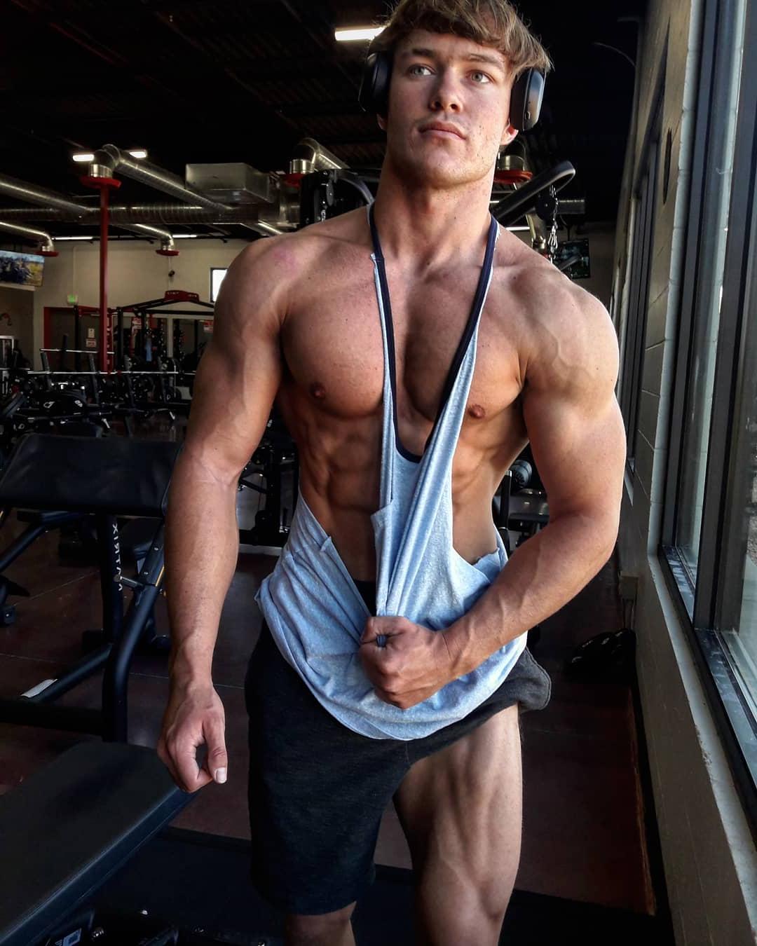 young-gym-hunk-jason-bjarnson-swole-muscular-body-sexy-strong-alpha-bad-boy