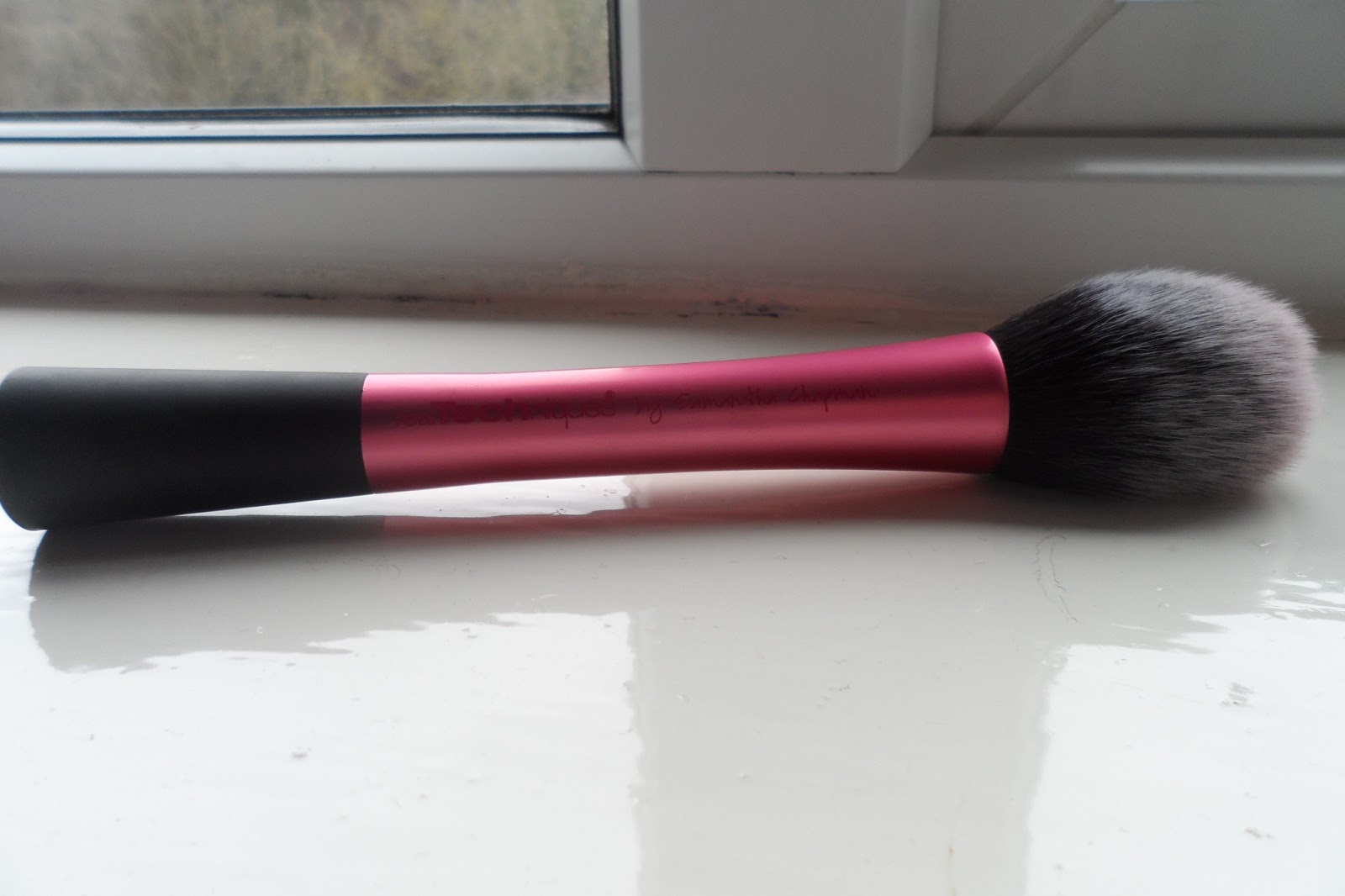 Real Techniques Blush Brush Review — Hannah Heartss
