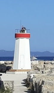 Feu du port de Hyères (France)