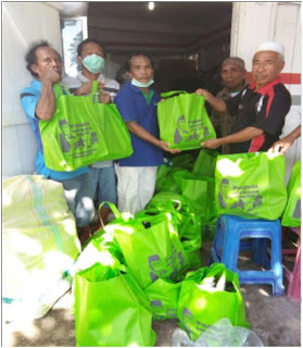 Farouk Bantu 1.000 Paket Sembako untk korban banjir bandang Bima