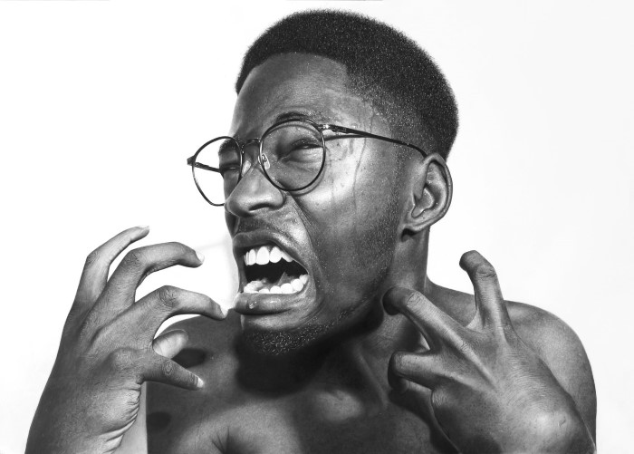 Arinze Stanley Карандаши и бумага.