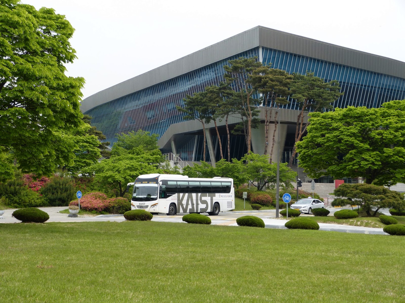 калифорнийский технологический институт (калтех) в сша. групповые фотографии студентов. Kaist в южной корее. британка университет москва. калифорнийский университет в пасадене.