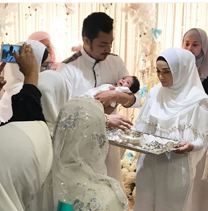 Foto Sekitar Majlis Aqiqah Dan Cukur Jambul Syaikhul Islam Anak Shamsul Yusof Meletops