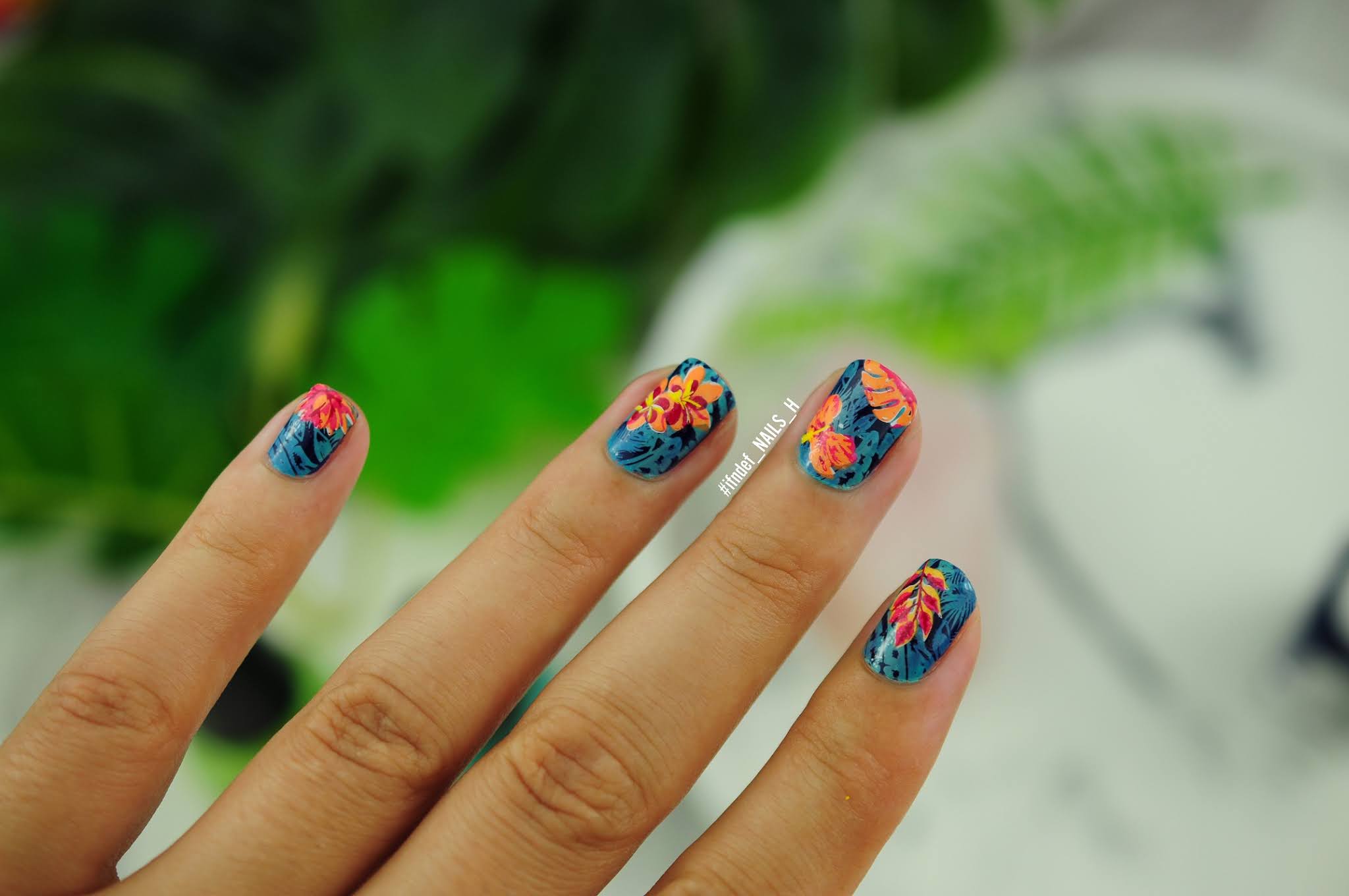 Dark Blue Tropical Hibiscus Nails NailNerdChallenge July 2021 // Tropical Nails