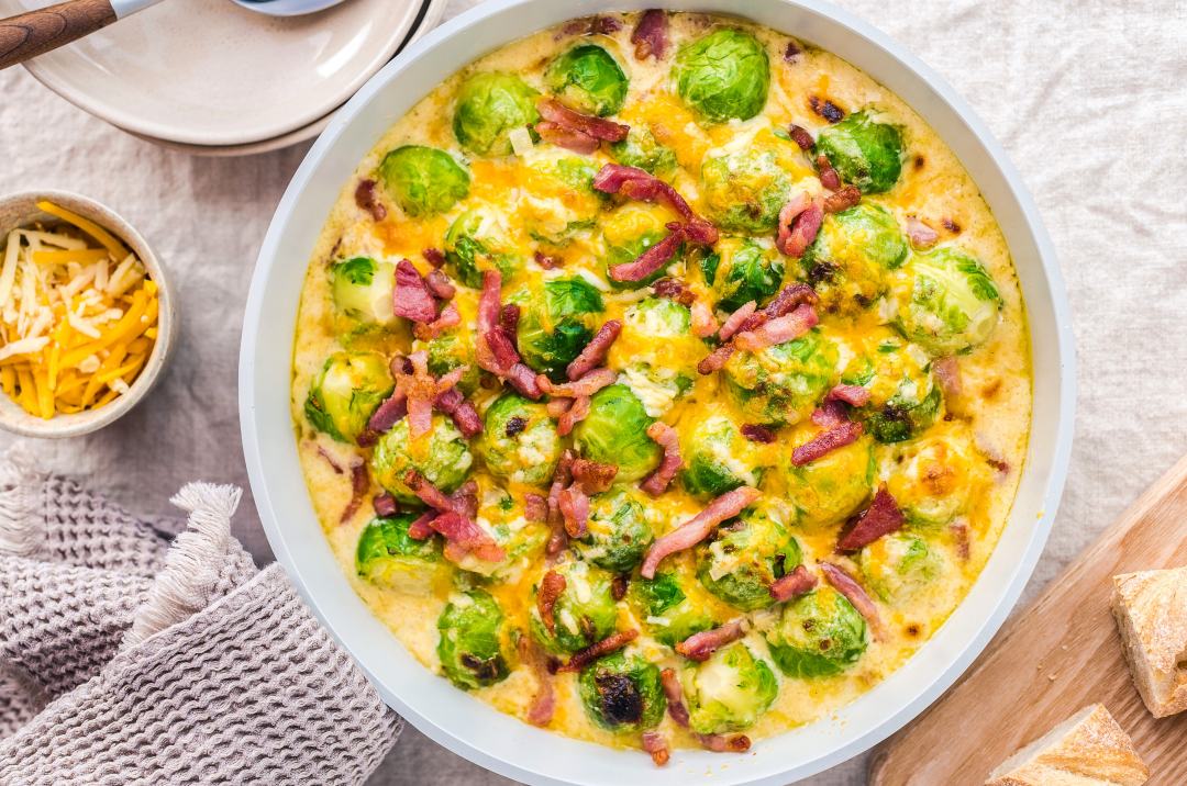 Rosenkohl-Auflauf mit zweierlei Käse & Bacon