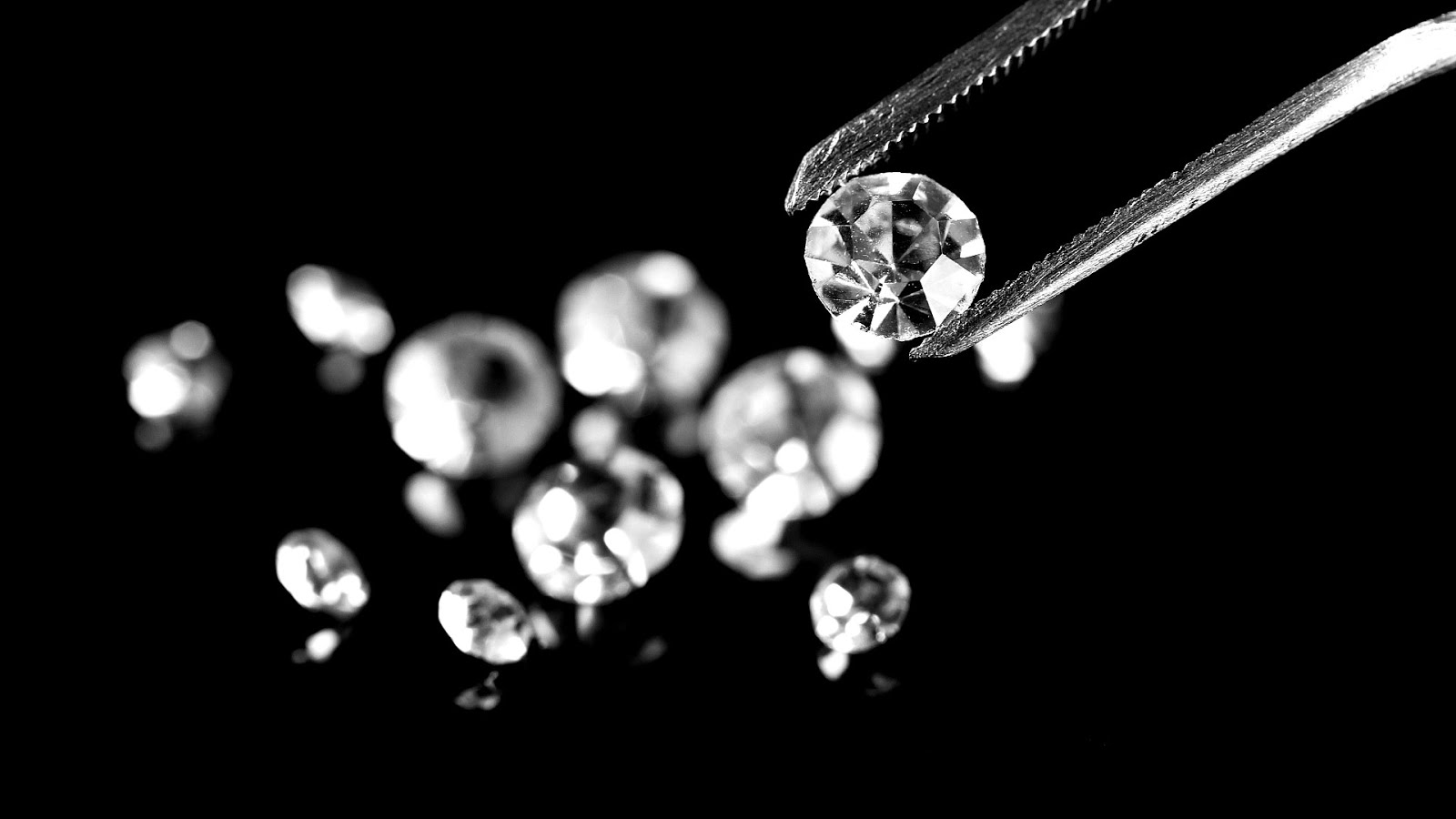 Real Diamonds Under Black Light Black Choices