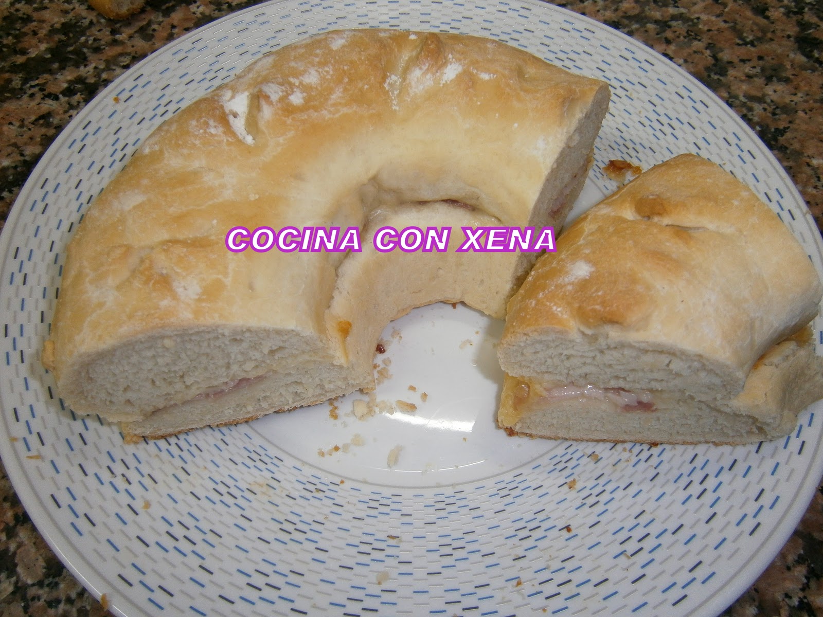COCINA CON XENA: Rueda de pan casero rellena y sin levado....rápido y bueno