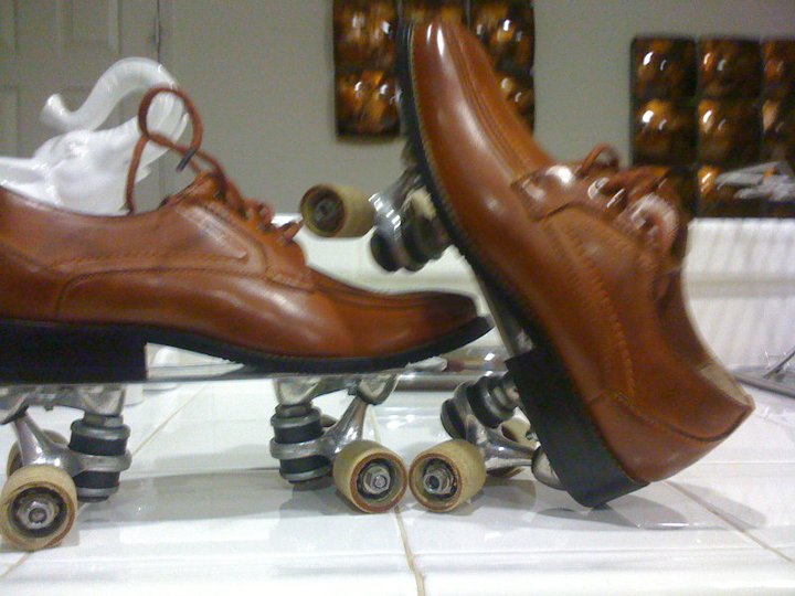 Eight wheels rollin skate life