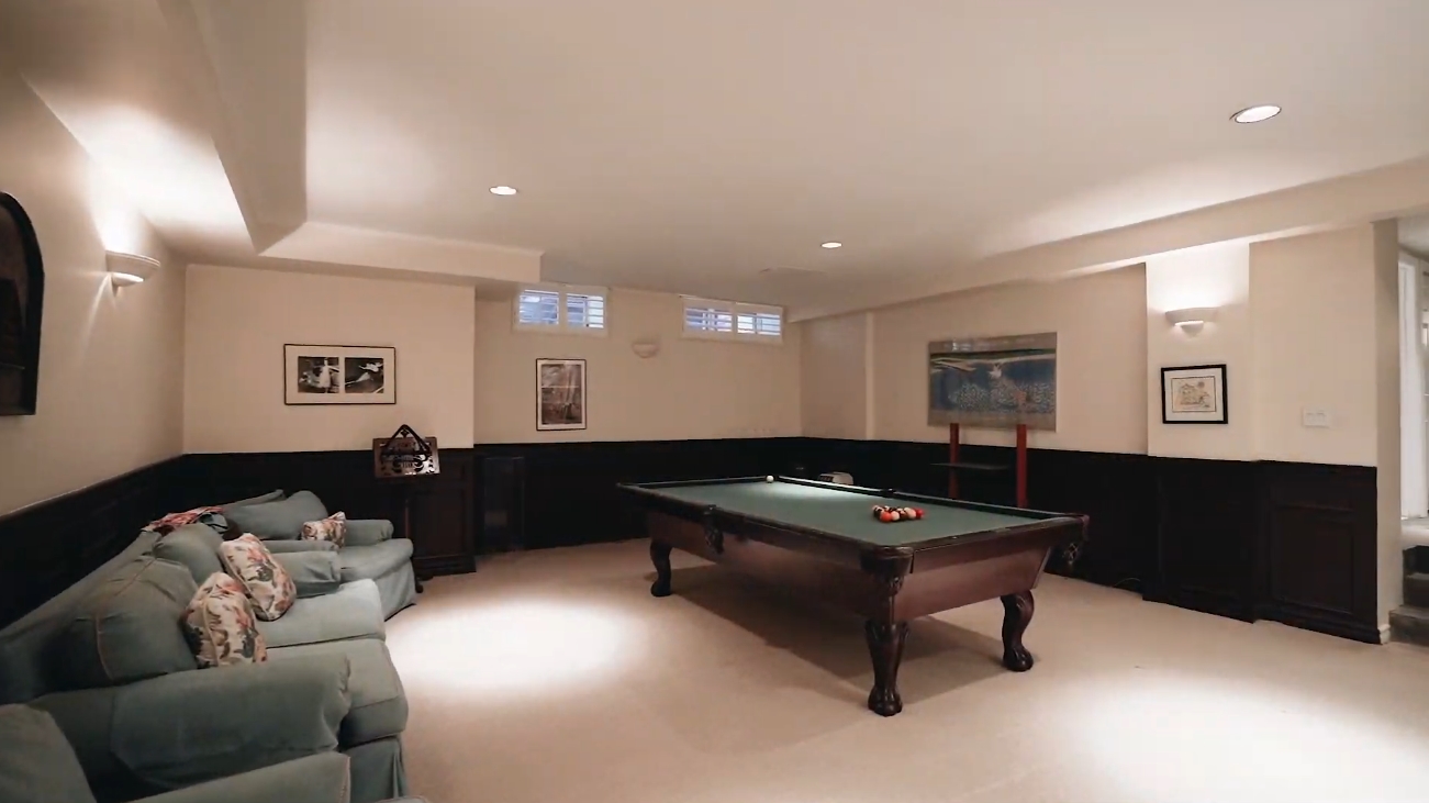 Luxury Home Interior Design Tour vs. 88 South Drive, Toronto, Ontario - Sotheby's International Realty Canada