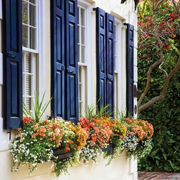 Shutters in wood &#8211; protection and style!