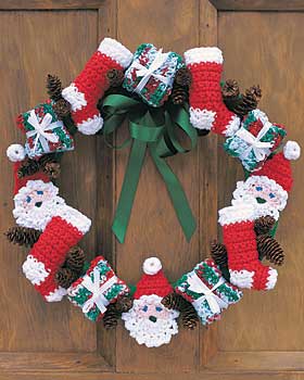 Free Amigurumi Patterns: Christmas Wreath