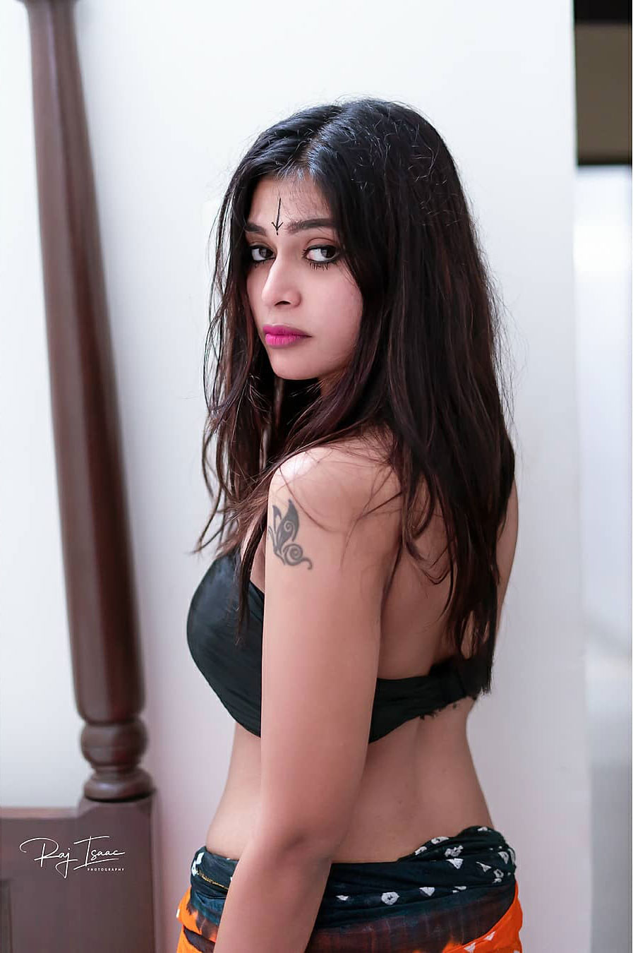 Television Actress Dharsha Gupta Sexy Pictures,Dharsha Gupta hot pics, Dharsha Gupta hip,Dharsha Gupta  backless, Dharsha Guptawithout bra